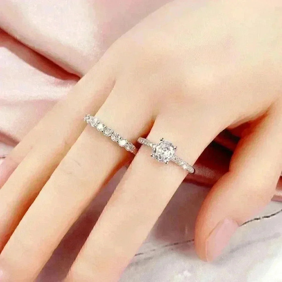 New Beautiful 925 Silver White Sapphires Ring Set - Picture 4 of 7